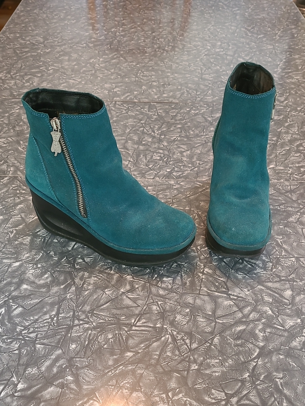 Blue Suede Fly London Boots